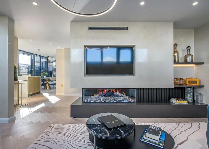 Two-Bedroom Suite